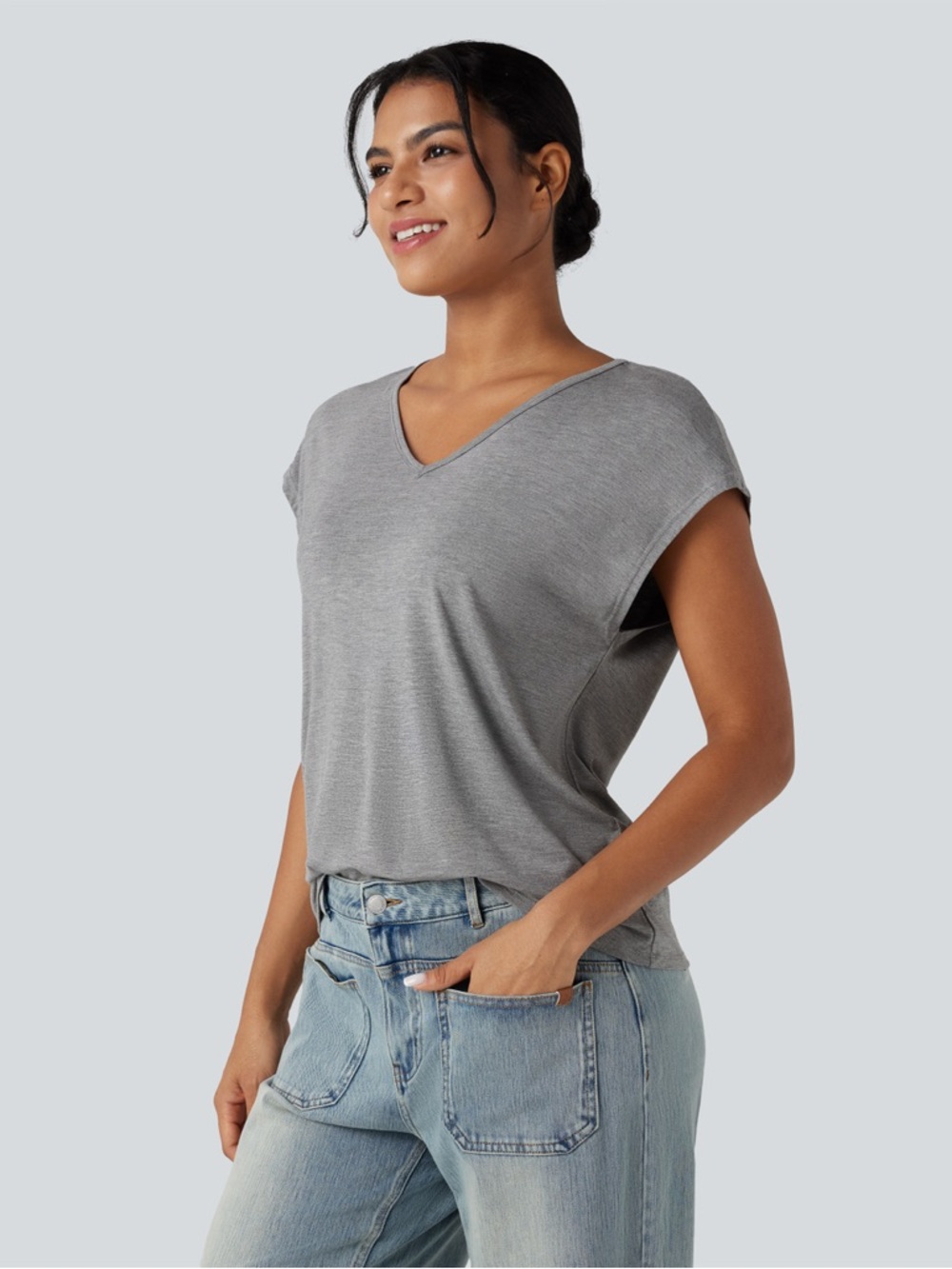 HALARA Gray V-Neck Short Sleeve Tee